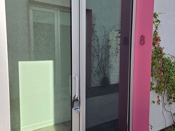 2nd image of 1337 E Polk St #4