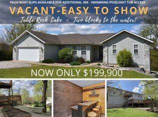 121 Clear Cove Dr, Reeds Spring, MO 65737