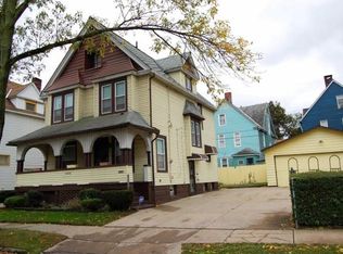 10806 Hull Ave, Cleveland, OH