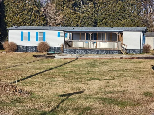 1588 Pilot Westfield Rd, Pilot Mountain, NC 27041