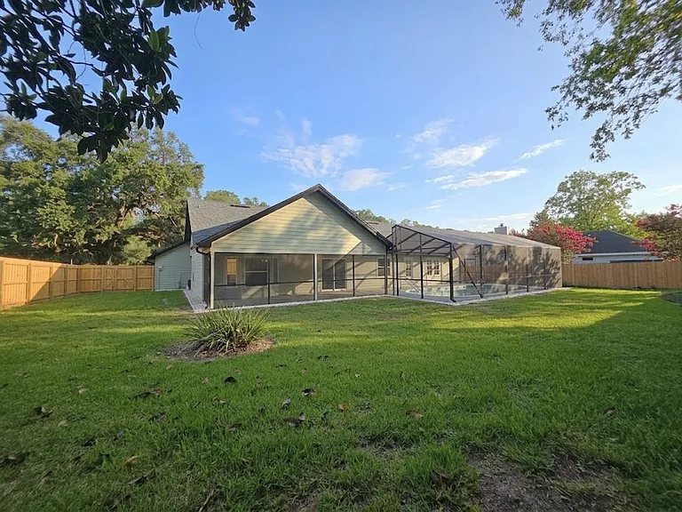9405 SW 21st Ave — Photo 35