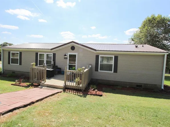 131 Roland St, Calhoun, KY 42327