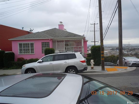 2nd image of 995 Girard St