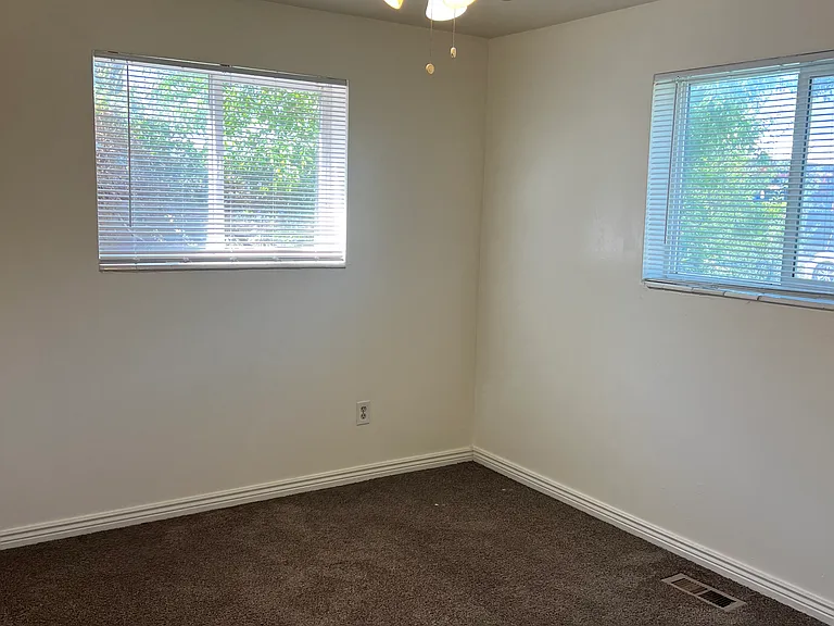 1054 N Victoria Way #1 — Photo 13