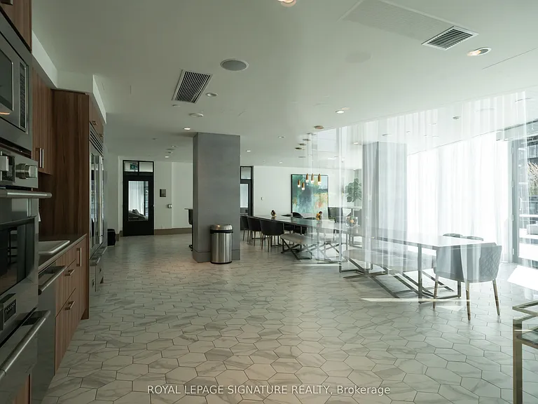 60 Shuter St #203 — Photo 35