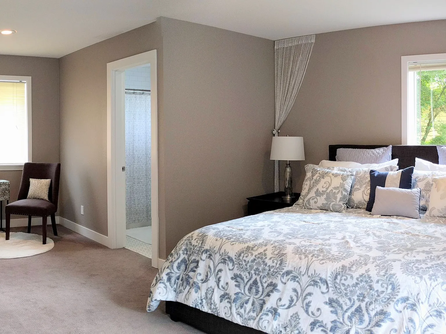 2 bed, 1050 sqft, $3,000 — Photo 1