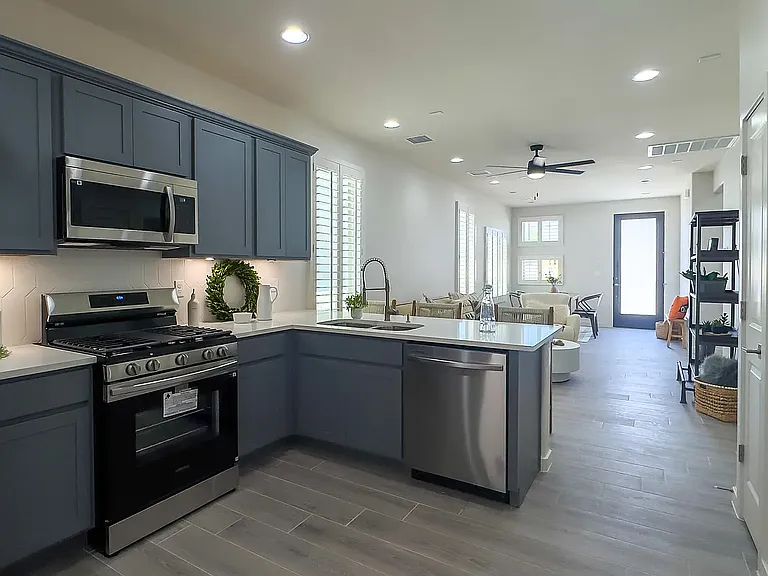 5848 Kobe Bryant St — Photo 12