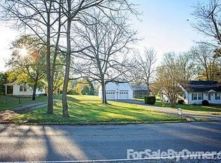 1600 Neelys Bend Rd, Madison, TN 37115