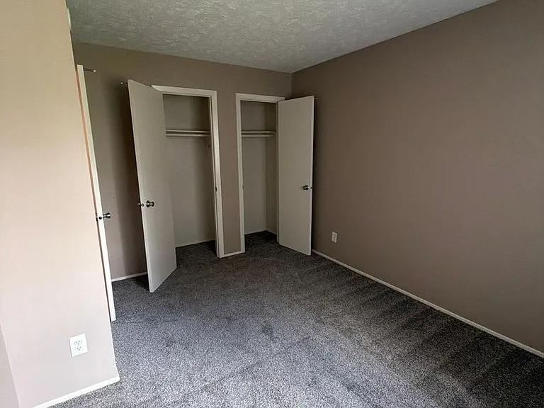 Southdale Square Apartments — Photo 132