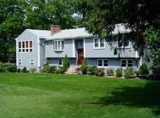 725 Jerusalem Rd, Cohasset, MA 02025