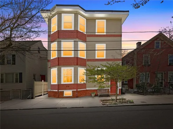35 Kenyon St APT 2, Providence, RI 02903