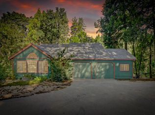 11312 Roosevelt Dr, Grass Valley, CA 95945