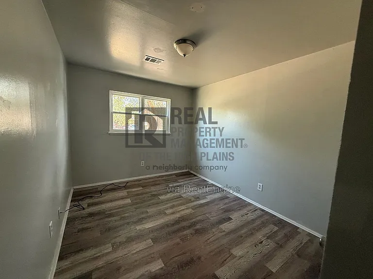 3006 N Vernon St — Photo 9