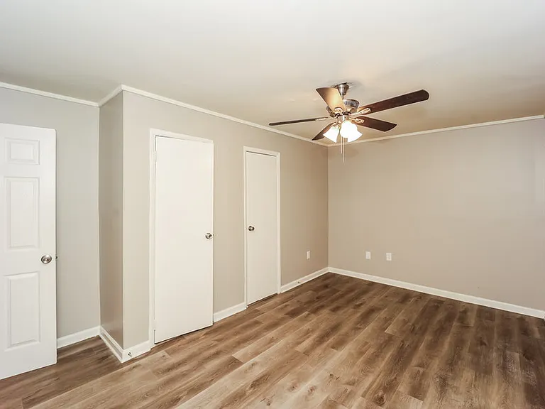 6608 Dorian Dr — Photo 11