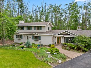 982 Shaggy Bark Ct, Gaylord, MI 49735