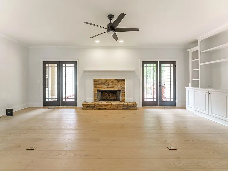 214 Chandler Walk — Photo 11