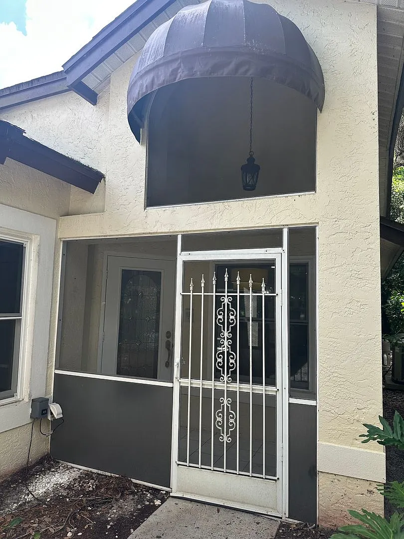 Centrally located single family home ready for occupancy — Photo 2
