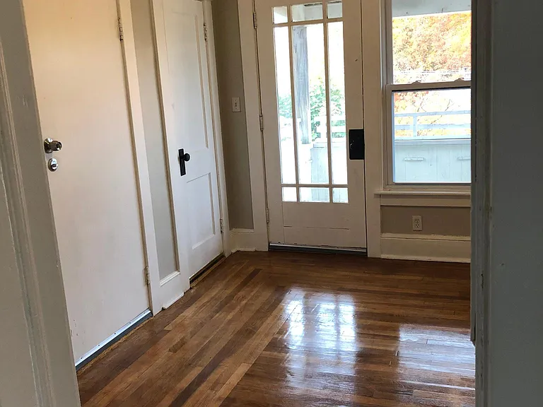 69 Burlington Ave #3 — Photo 11