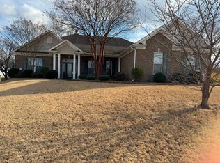 105 Chasehills Ct, Huntsville, AL 35811