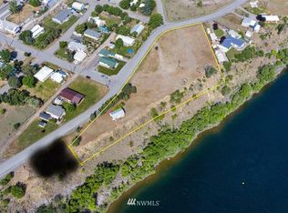 2011 Columbia Ave, Bridgeport, WA 98813