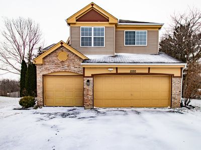 2220 N Hillcrest Ct, Round Lake Beach, IL, 60073