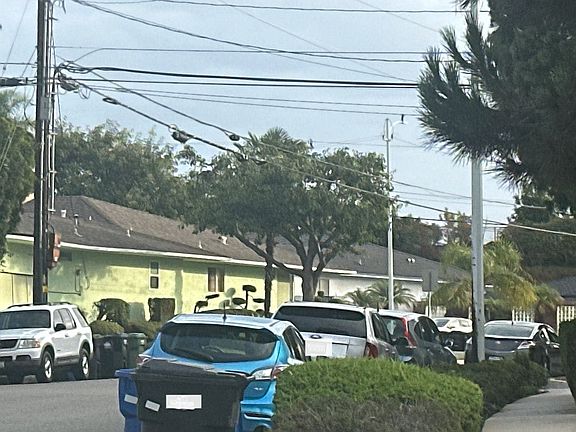4th image of 6642 S Garth Ave
