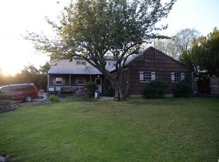 1 Alden Ln, Centereach, NY 11720