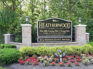 162 Wading River Rd, Manorville, NY 11949