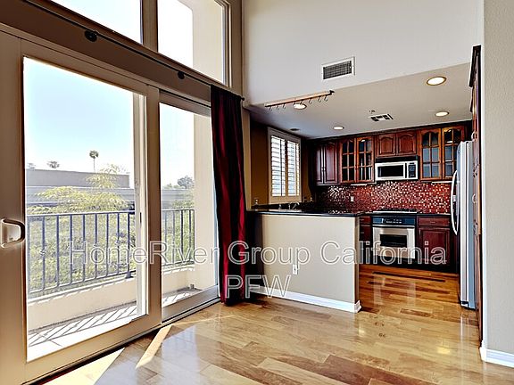 5th image of 286 N Madison Ave Unit 408