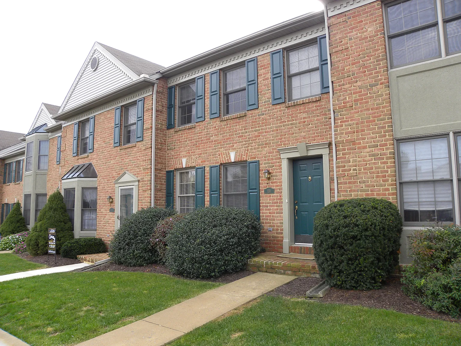 131 Cobblestone Ln photo 1