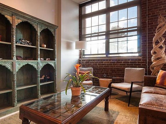 3rd image of 265 Medford St #314