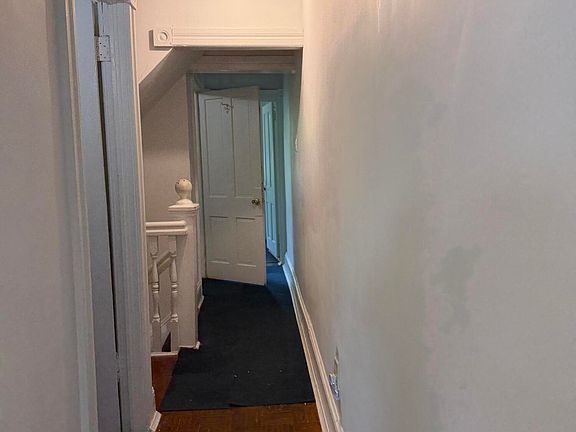 4th image of 675 N Locust St