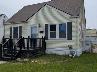 26455 Normandy St, Roseville, MI 48066