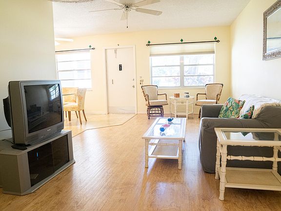 5th image of 17 Vista Gardens Trl APT 105