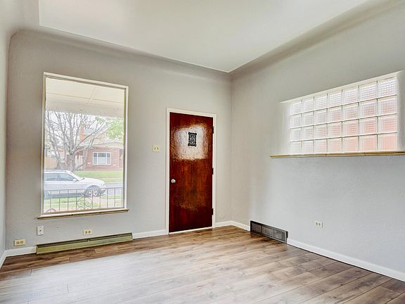 3rd image of 4514 N Bryant St