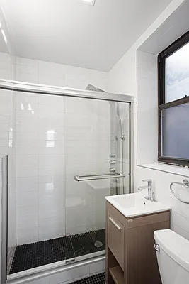 Rented by Platinum Properties | media 17