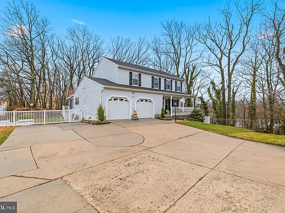 3rd image of 9732 Britinay Ln
