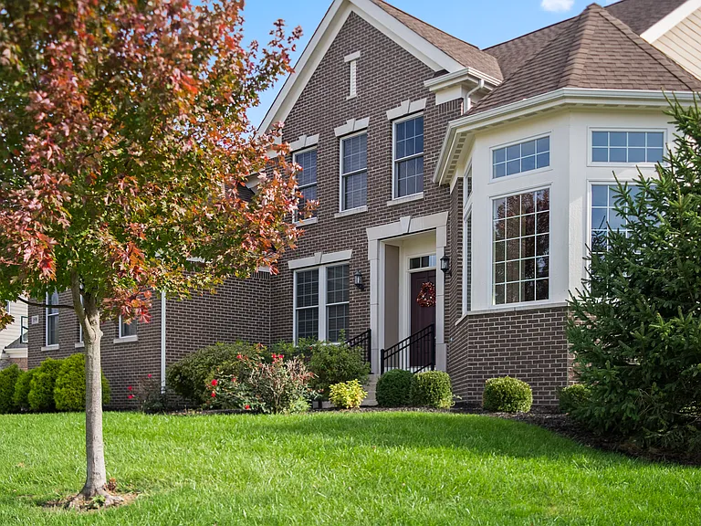 10599 Geist View Dr — Photo 11