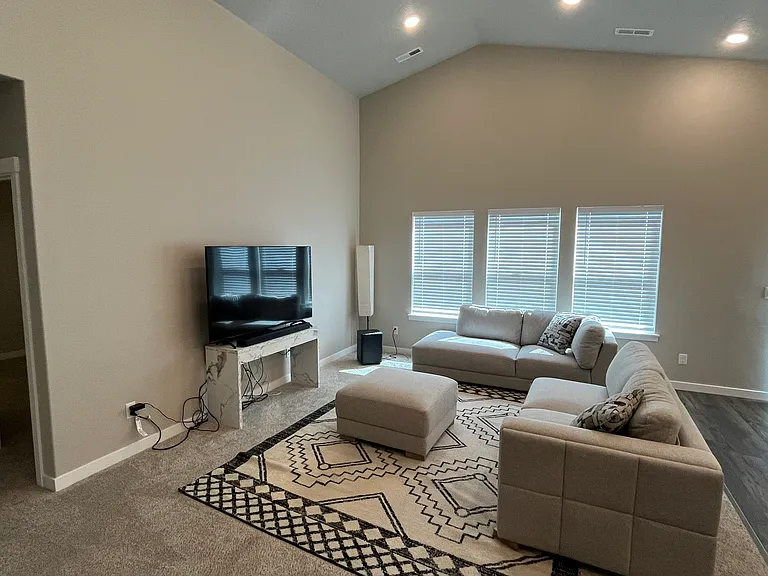 12453 Smugglers Basin St — Photo 21