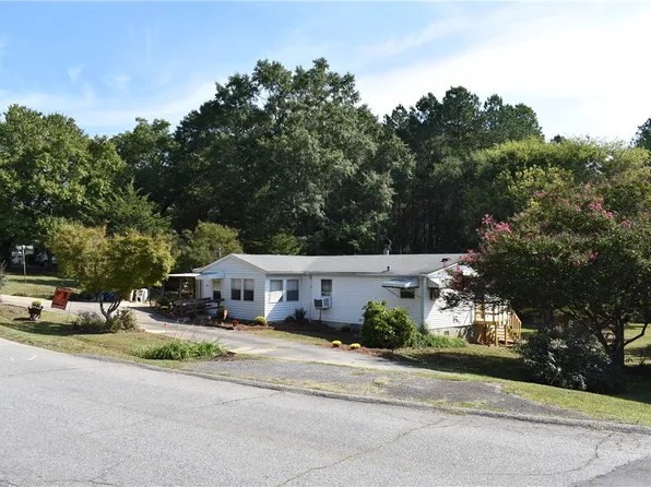 173 Aaron Dr, Six Mile, SC 29682