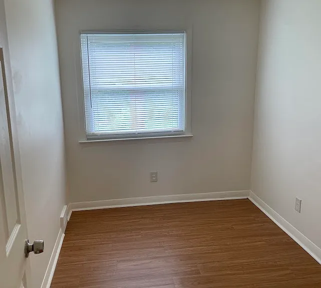 Back right bedroom