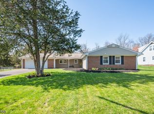 64 Macafee Rd, Somerset, NJ 08873