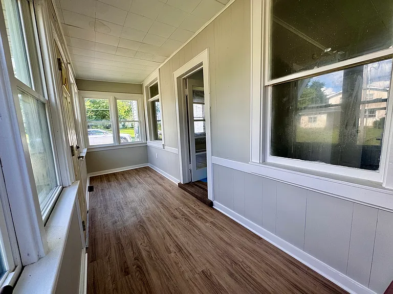1701 Bunn St — Photo 2