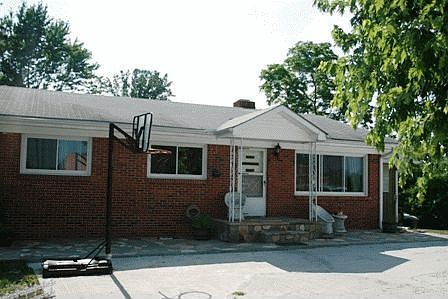 1st image of 163 Fairground Ave