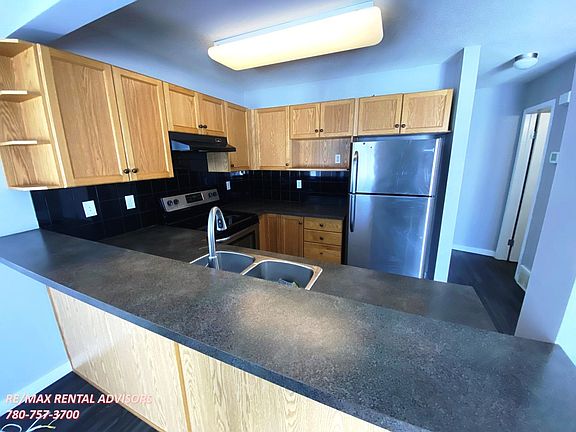 4th image of 230 Edwards Dr SW #19