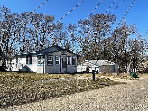 2nd image of 305 Oneita St