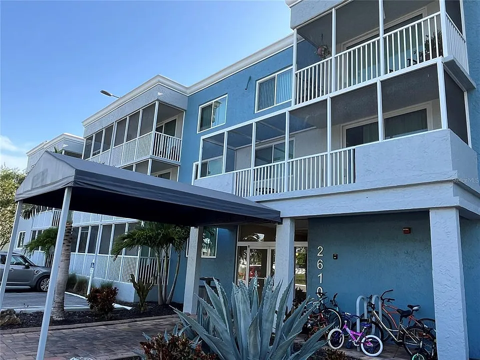 2610 Coconut Bay Ln #733