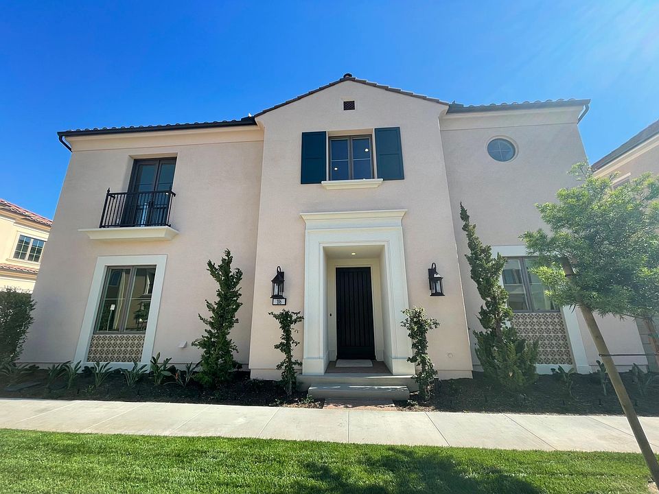 1st image of 106 Lomita