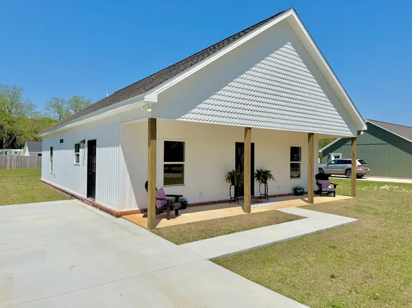 229 Creel St, Hartford, AL 36344