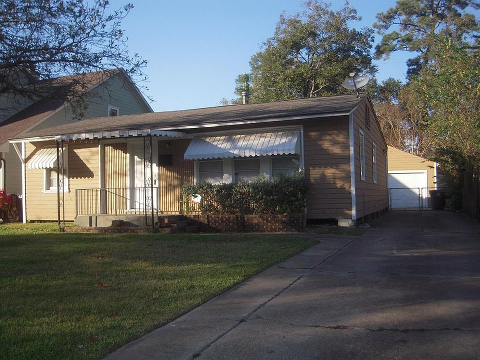 1st image of 1726 Du Barry Ln